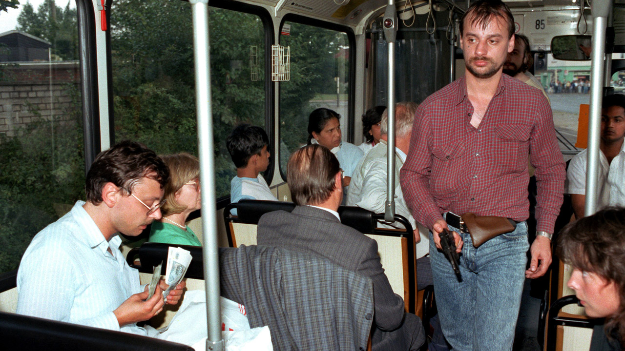 Dieter Degowski  im gekaperten Bus 
