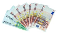 Fächer aus 100- und 50-Euro-Scheinen