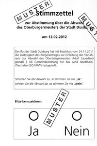 Stimmzettel für das Abwahlverfahren in Duisburg
