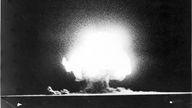 Erste Atomexplosion in der Wüste von New Mexico in der Nähe von Los Alamos gegen 5.30 am 16.07.2015