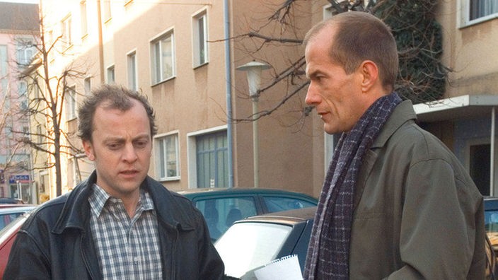 Carsten (Georg Uecker, rechts) fragt Jan (Philipp Brammer), was ihn wirklich bedrückt.