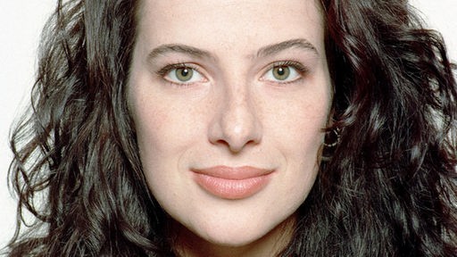 Clelia Sarto spielte "Daniela Schmitz" - Personen - Lindenstraße - Das Erste
