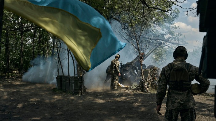 Ukrainische Soldaten bei Bachmut