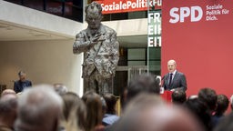 Bundeskanzler Scholz bei seiner Rede auf einer Veranstaltung der SPD im Willy-Brandt-Haus, Mai 2023