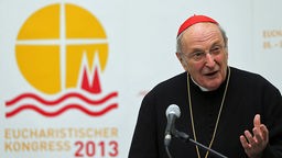 Kölner Kardinal Meisner bei der Vorstellung des Programms zum Eucharistischen Kongress 2013