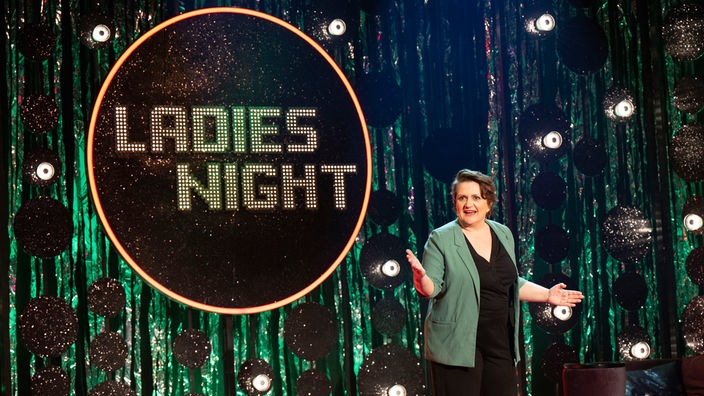Mit dabei: Magda Leeb performt auf der Ladies Night Bühne.