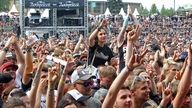 Publikum von Callejon während eines Auftrittes im Rahmen des "XXIV. With Full Force Festival 2017" vom 22.06. - 24.06.2017 in Ferropolis, Gräfenhainichen.
