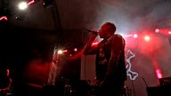 Combichrist während eines Auftrittes im Rahmen des "XXIV. With Full Force Festival 2017" vom 22.06. - 24.06.2017 in Ferropolis, Gräfenhainichen.