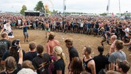 Circle Pit von Caliban beim Highfield Festival 2016