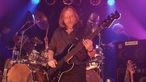 Gitarrist von Peter Bursch's Bröselmaschine beim KrautRockpalast 2005