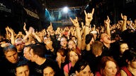 Publikum bei der 19. Rocknacht 2005