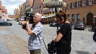 Rockpalast-Kameramann Claus und Tontechnikerin Vanessa beim Summer Breeze 2017