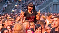 Publikum von Terror während eines Auftrittes im Rahmen des "XXIV. With Full Force Festival 2017" vom 22.06. - 24.06.2017 in Ferropolis, Gräfenhainichen.