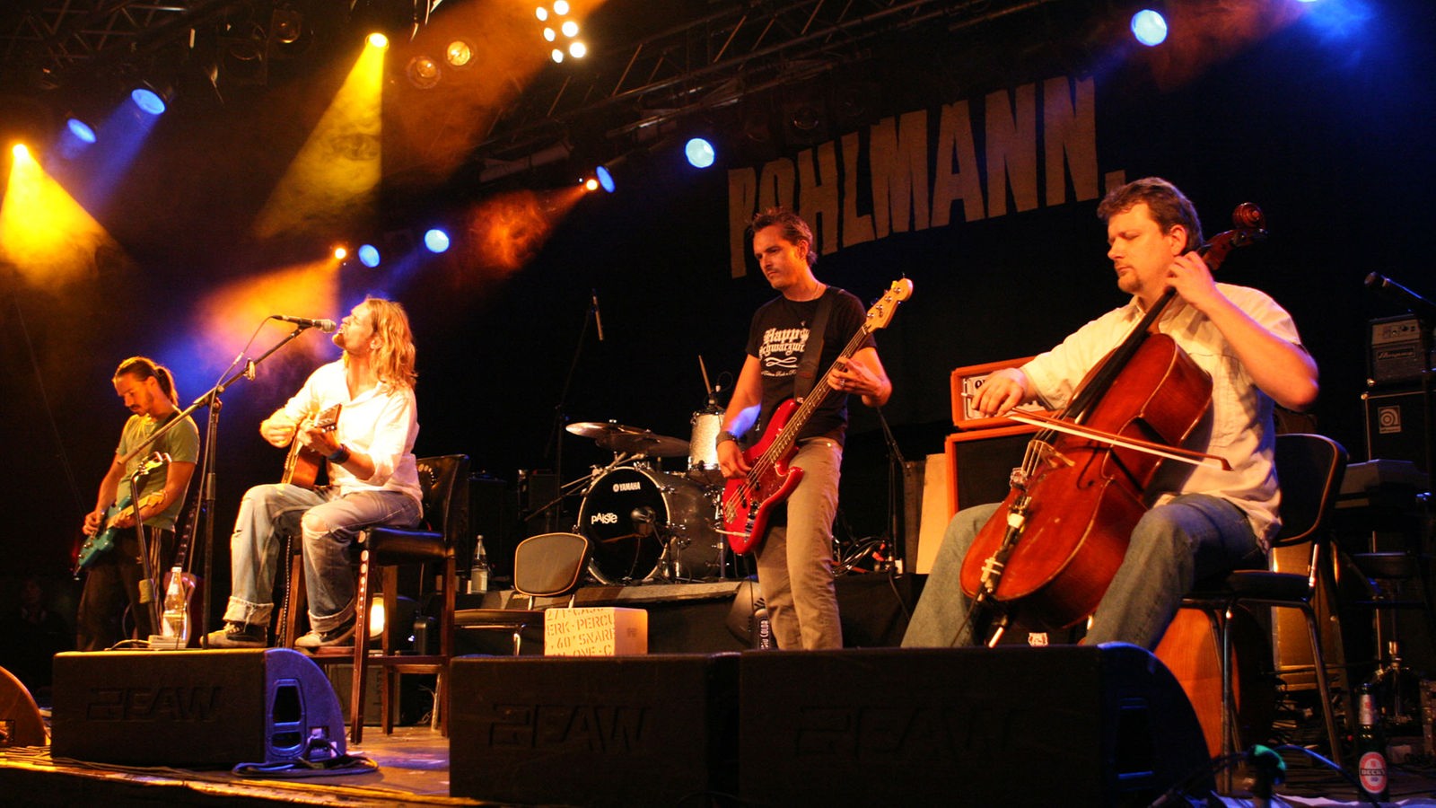 Die komplette Band von Pohlmann auf der Bühne beim Underground Festival 2007
