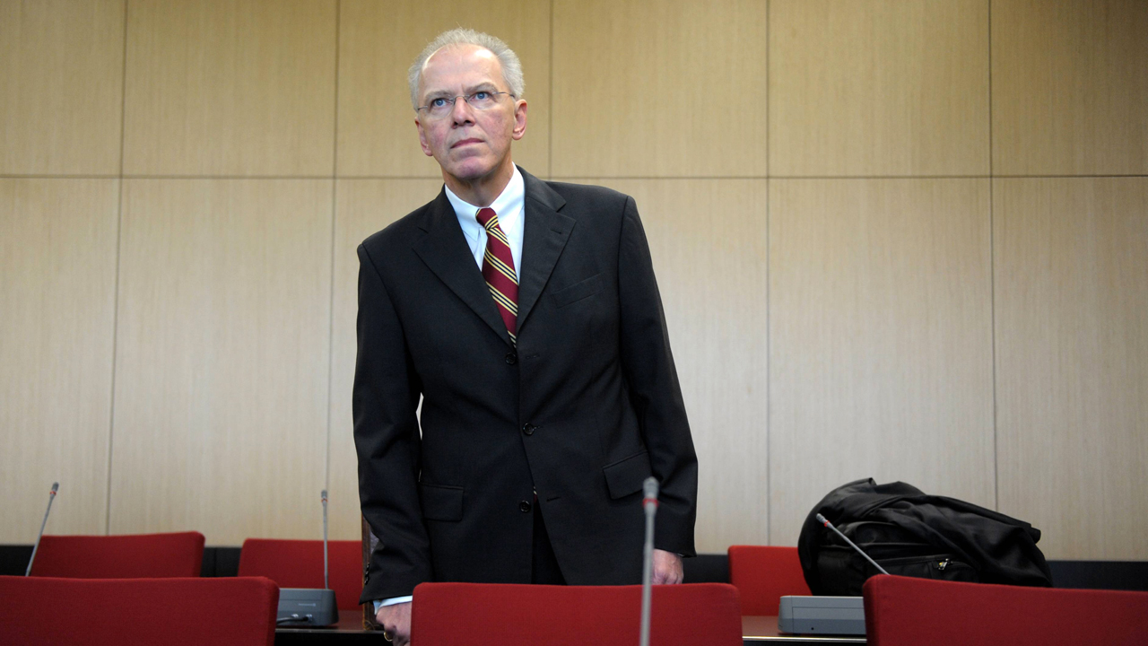 Stefan Ortseifen, ehemaliger Chef der IKB, im Gerichtssaal (Archivbild vom März 2010)