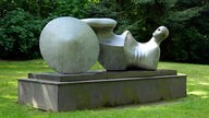 Skulptur "Der Goslarer Krieger" von Henry Moore