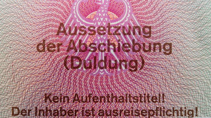 Ein Ausweis der Bundesrepublik Deutschland eines Asylbewerbers.