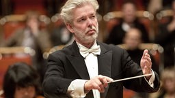 Jukka-Pekka Saraste dirigiert das WDR Sinfonieorchester