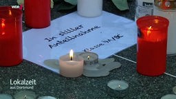 Kerzen und Plakate in Gedenken an die verunglückten Schüler aus Haltern