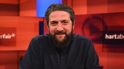 Soziologe und Autor Aladin El-Mafaalani zu Gast in der ARD Talkshow "Hart aber Fair" im Oktober 2022