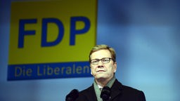 Guido Westerwelle spricht bei einer Wahlkampfveranstaltung in Dortmund