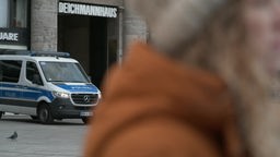 Polizeiwagen am Kölner Hauptbahnhof