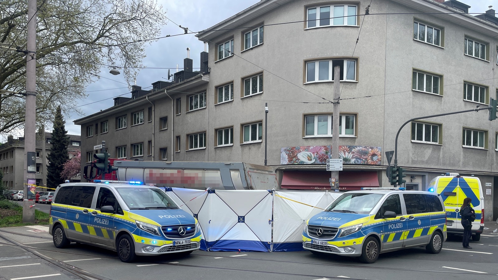 Fahrradfahrerin In K Ln Bei Unfall Mit Lkw Get Tet Rheinland