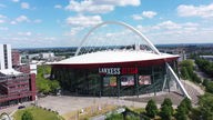 Luftaufnahme der Lanxess Arena 
