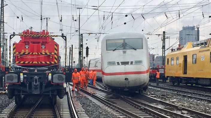 ICEUnfall Wochenlange Sperrung in Dortmund Ruhrgebiet