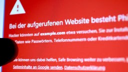 Moderne Browser bieten einen "Safe Browsing“-Modus an, in dem sie aktiv vor Gefahren warnen