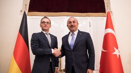 Heiko Maas (l), deutscher Außenminister, und Mevlüt Cavusoglu, Außenminister der Türkei