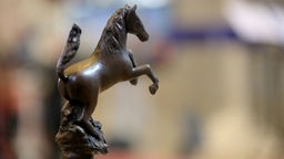 Die Statue des Westfälischen Friedenspreises, ein Pferd