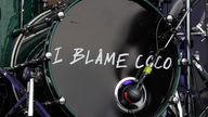 Schlagzeug von I Blame Coco