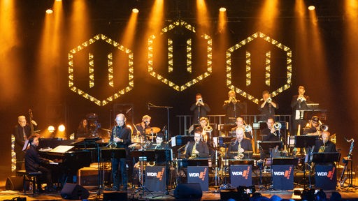 WDR Big Band: Makoto Ozone live bei den 44. Leverkusener Jazztagen
