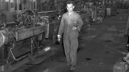 Blick in eine Werkshalle im Juni 1953