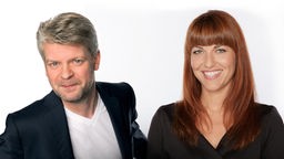 Porträts der Moderatoren Stefan Vogt und Carina Vogt