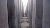 Das Stelenfeld des Denkmals für die ermordeten Juden Europas in Berlin
