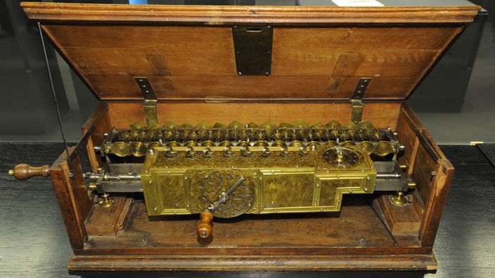 Rechenmaschine von Gottfried Wilhelm Leibniz