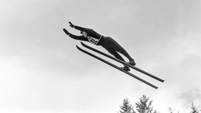 Skispringer Helmut Recknagel bei der Vierschanzentournee in Innsbruck