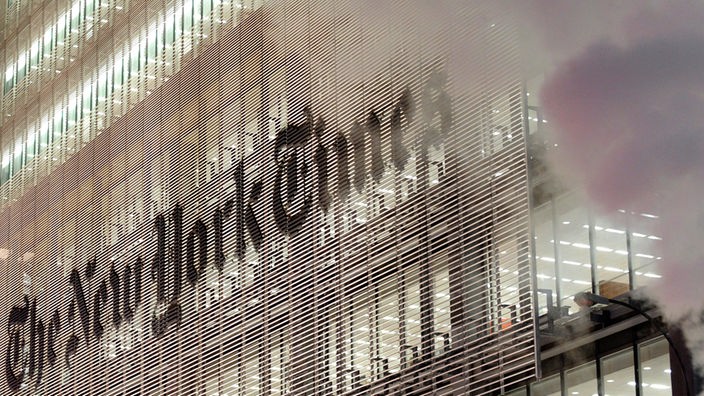 Schriftzug am Gebäude der "New York Times" in New York