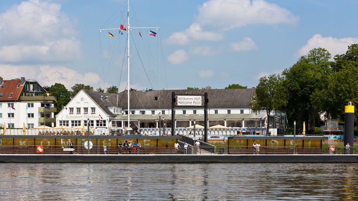 Schiffsbegrüßungsanlage "Willkomm Höft" in Schulau an der Elbe