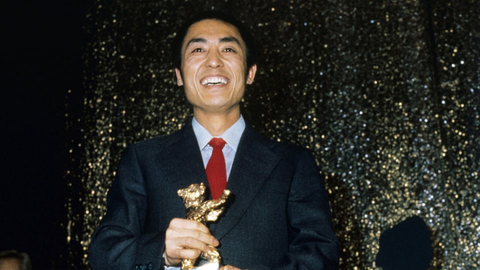 Der chinesische Regisseur Zhang Yimou 1988 mit einem Goldenen Bären