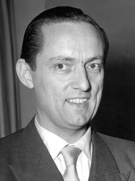 <b>Werner Naumann</b>, Goebbels&#39; Ex-Staatssekretär - entnazifizierung136_v-WDRPortraitGross