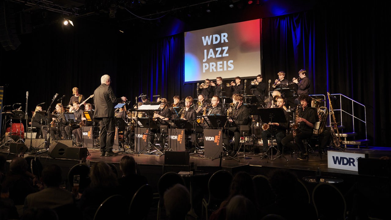 Das Jugend Jazz Orchester Bonn bei der Verleihung des WDR Jazzpreis 2024.