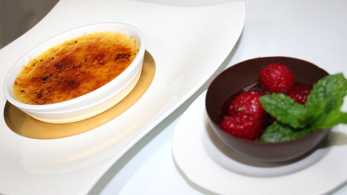 Dessert: Ingwer-Crème Brulée mit marinierten Himbeeren - Land und ...