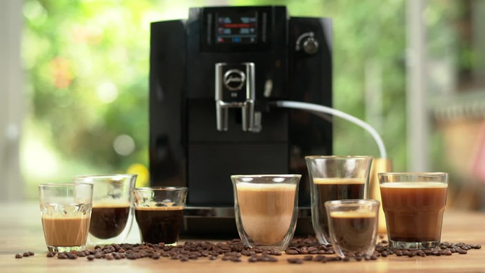 Das Bild zeigt den Kaffeevollautomaten Jura E6.