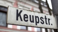 Ein Straßenschild ist in der Keupstraße in Köln
