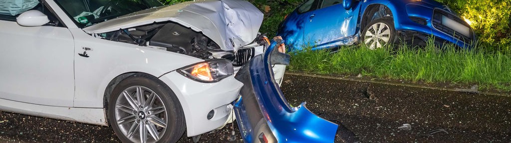 Die beiden Autos, die am Unfall in Gummersbach beteiligt gewesen sind