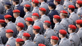 Eine Gruppe von Rekruten der Bundeswehr
