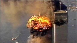 Zweites Flugzeug trifft World Trade Center